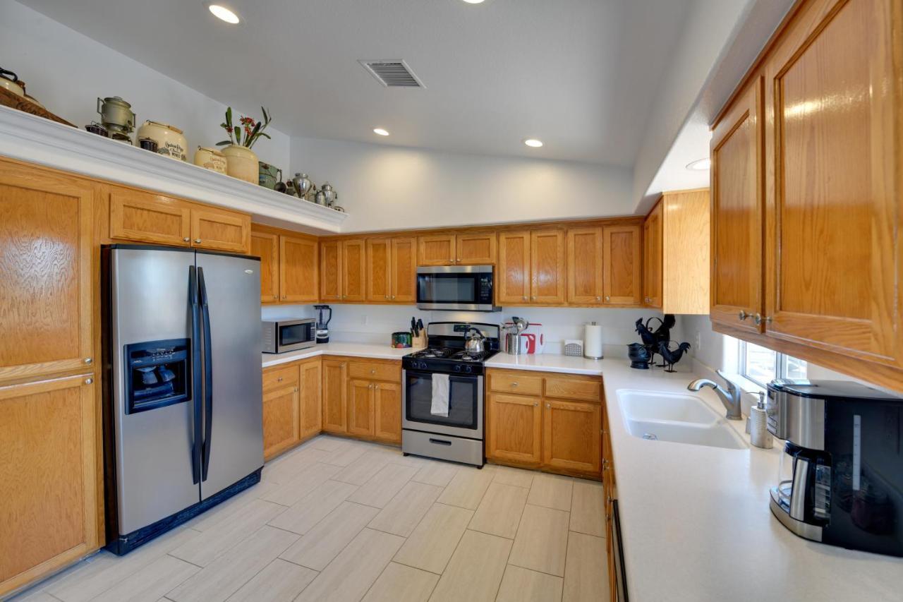 Updated Abode 22 Mi To Joshua Tree National Park! Моронго Вали Екстериор снимка