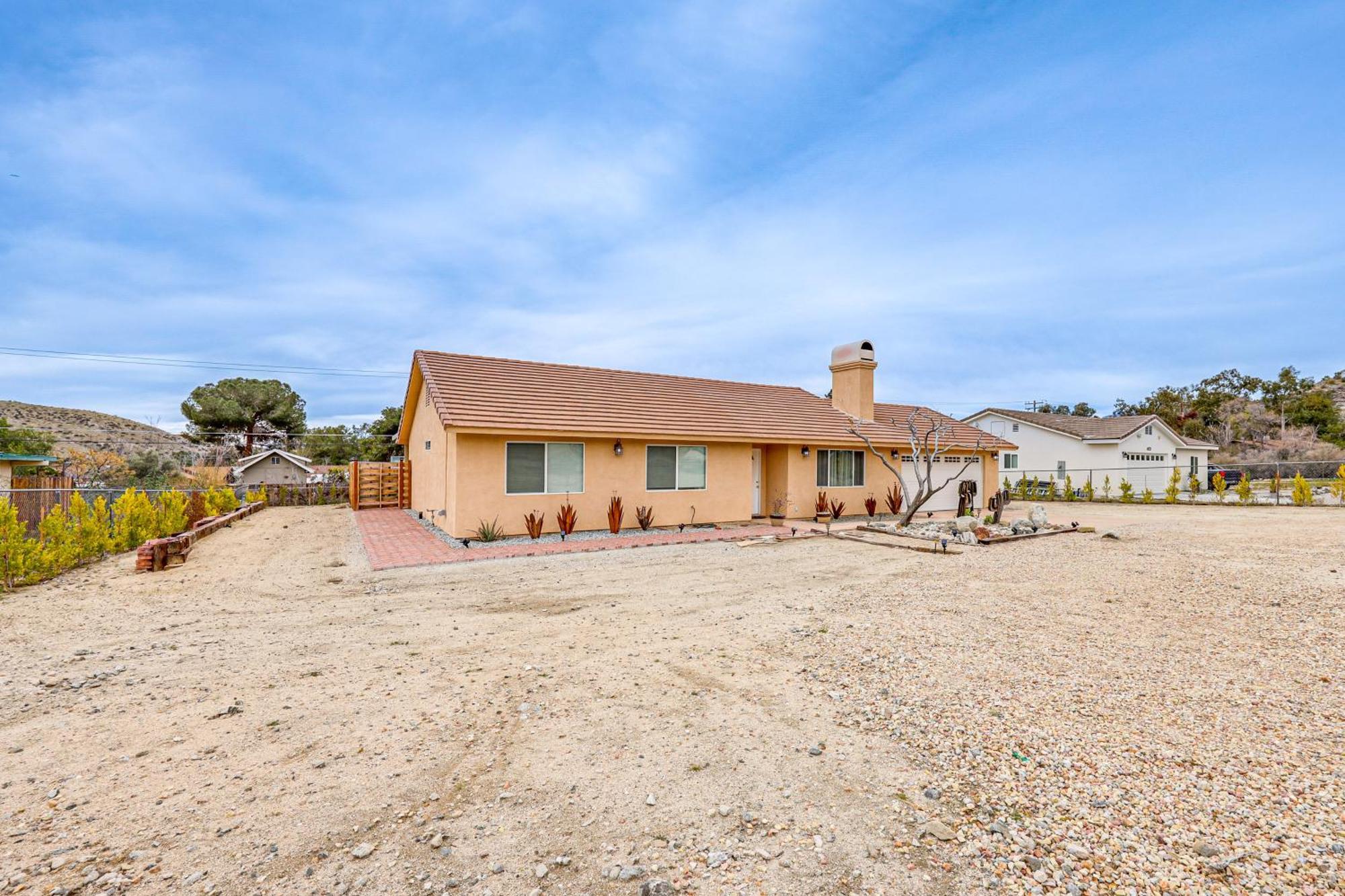 Updated Abode 22 Mi To Joshua Tree National Park! Моронго Вали Екстериор снимка